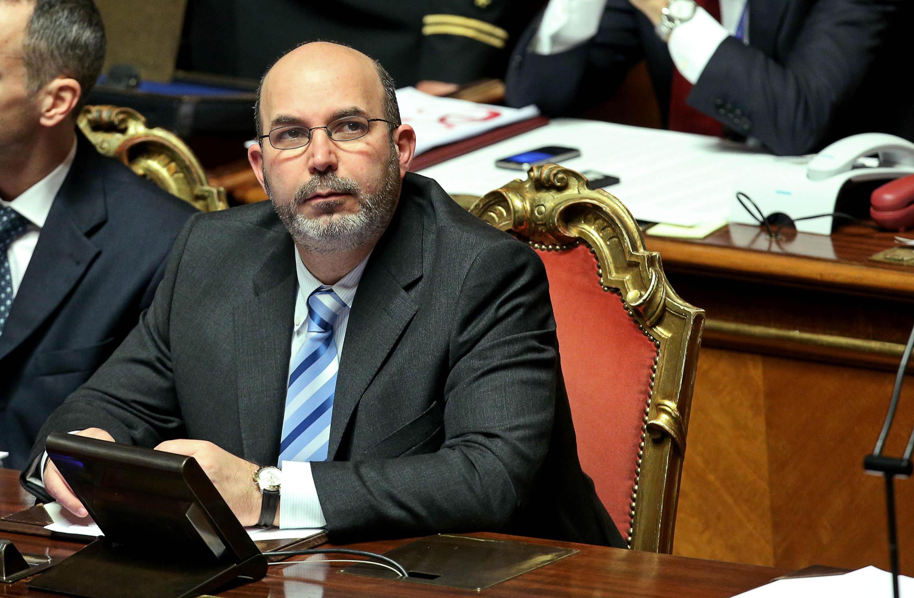 Il M5S conferma il veto: “No al governo col Cav”