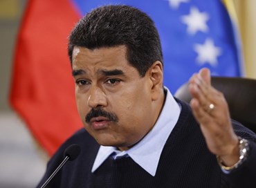 Venezuela, Maduro presenta ufficialmente la sua candidatura