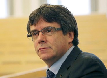 Puigdemont fa un passo indietro e lancia Jordi Sanchez