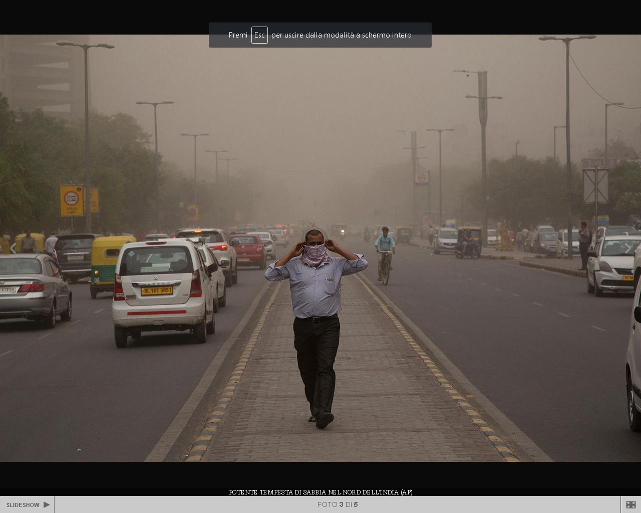 Tempesta di sabbia in India: oltre 90 morti