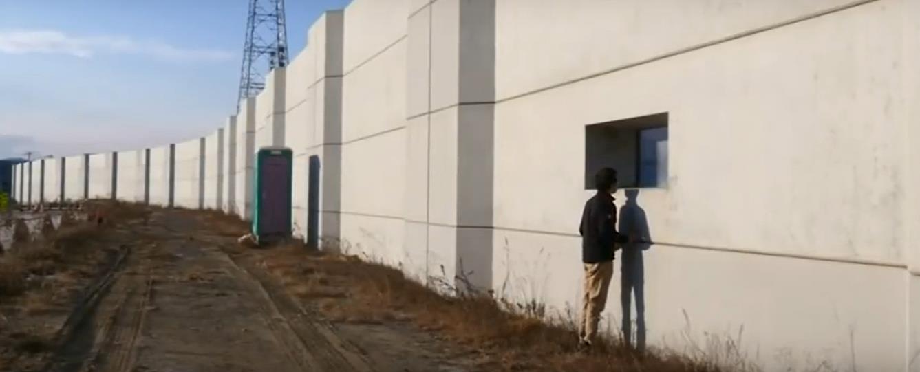 Il Giappone convive con il un muro anti-tsunami 