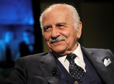 Il commosso addio a Luigi De Filippo