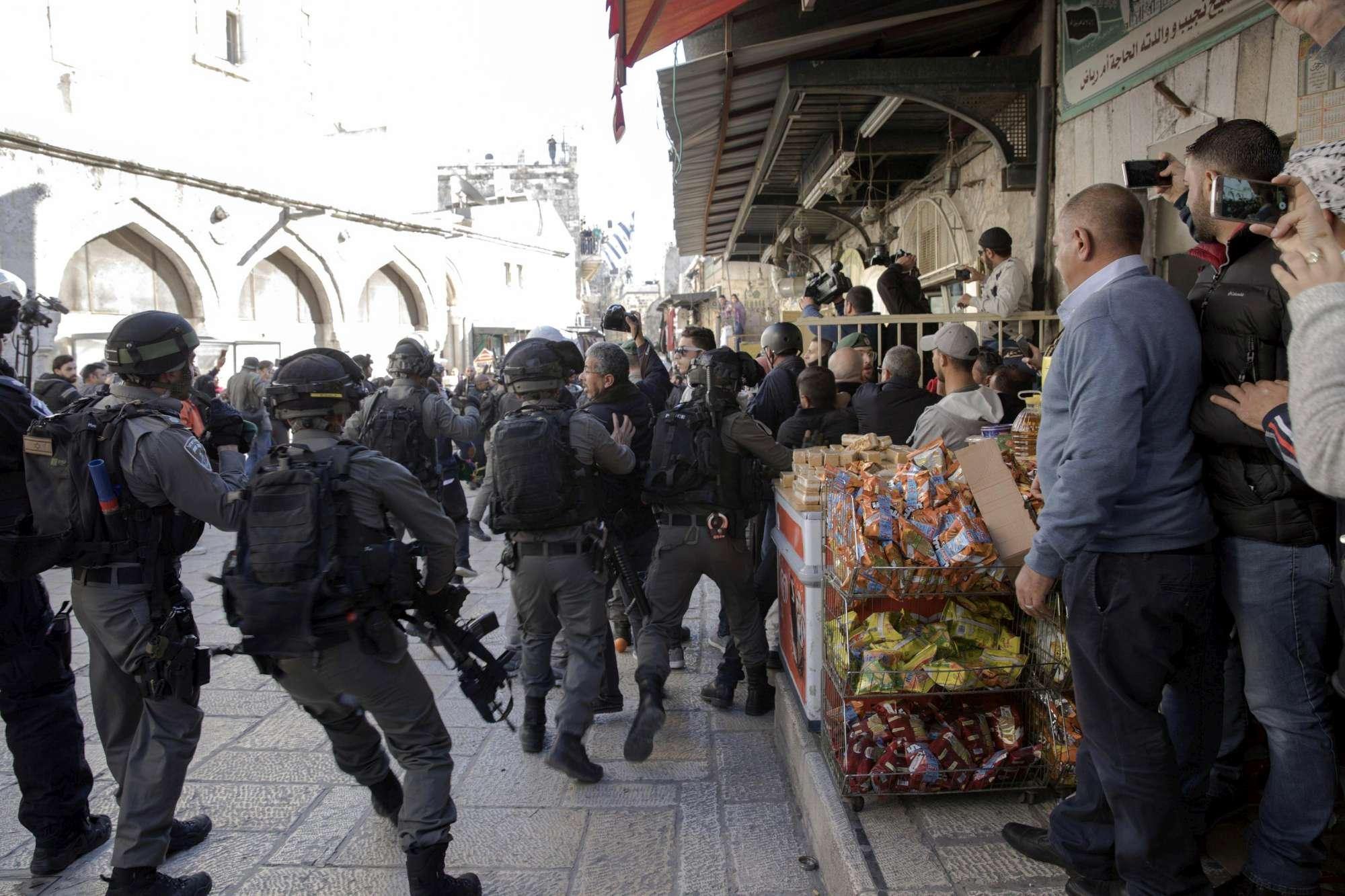 Morti e feriti all’ambasciata Usa di Gerusalemme