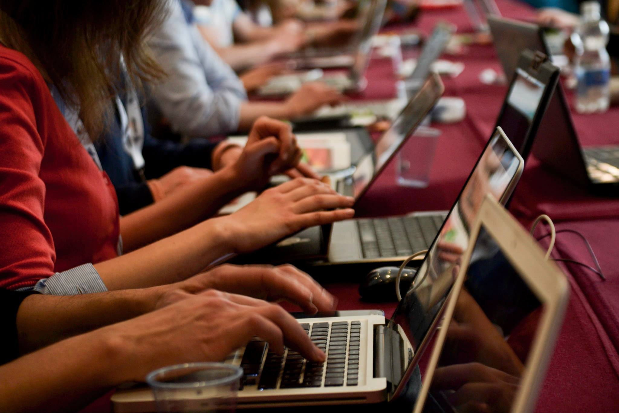 Crisi editoria: giornalisti in piazza a Milano