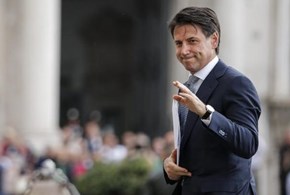 Conte, un drone umano al governo