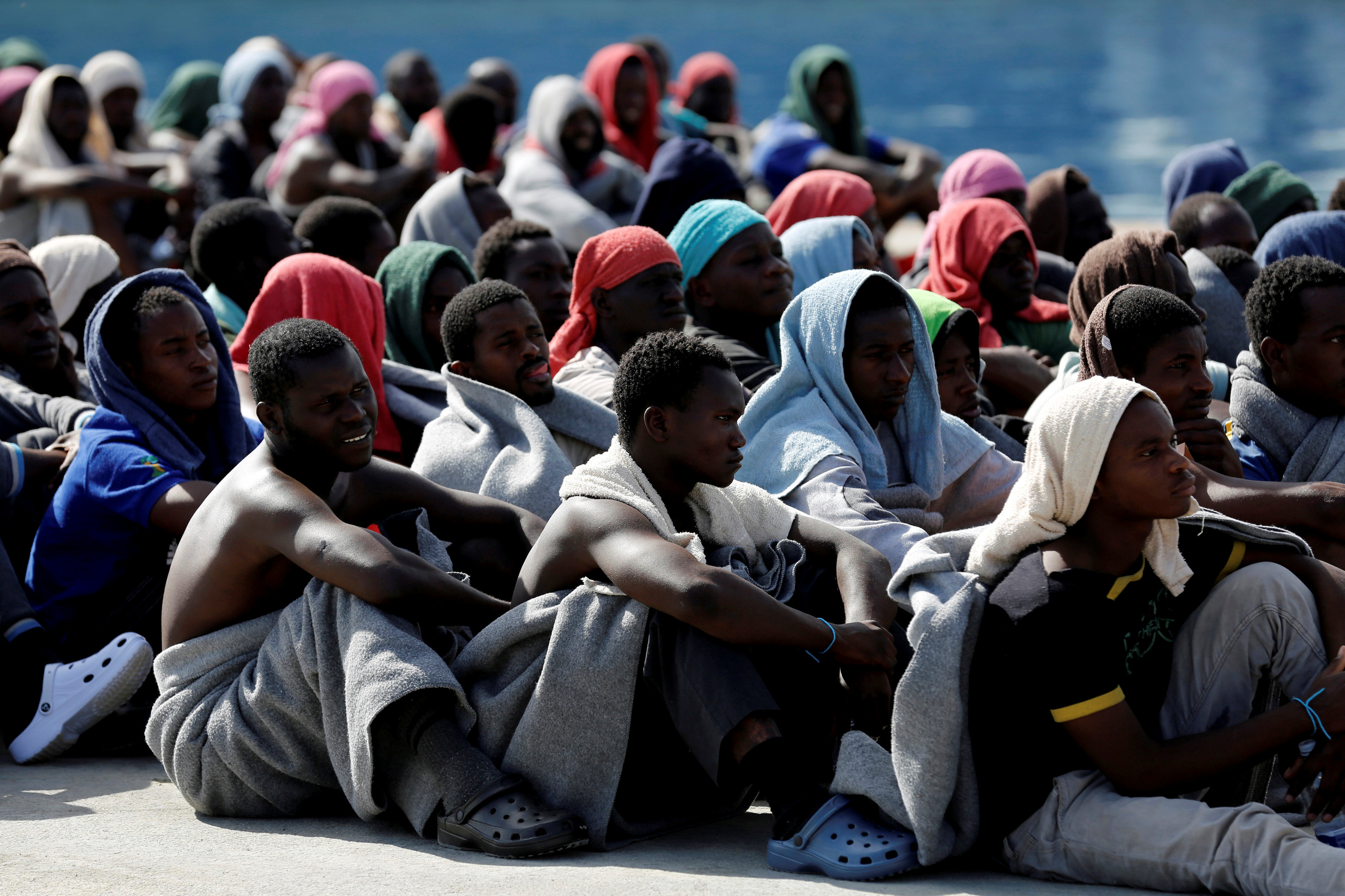 Migranti, la Turchia sospende i rimpatri dalla Grecia