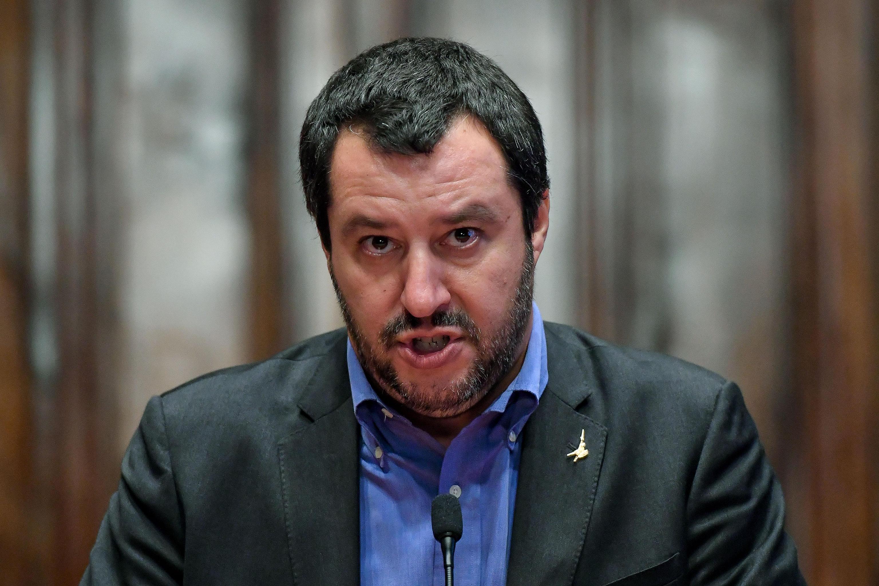 Salvini rilancia: “Flat tax già dal 2018”