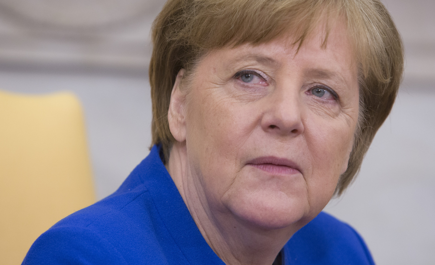Crisi a Berlino tra Merkel e Seehofer