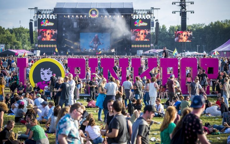 Olanda, furgone contro i fan: un morto e tre feriti