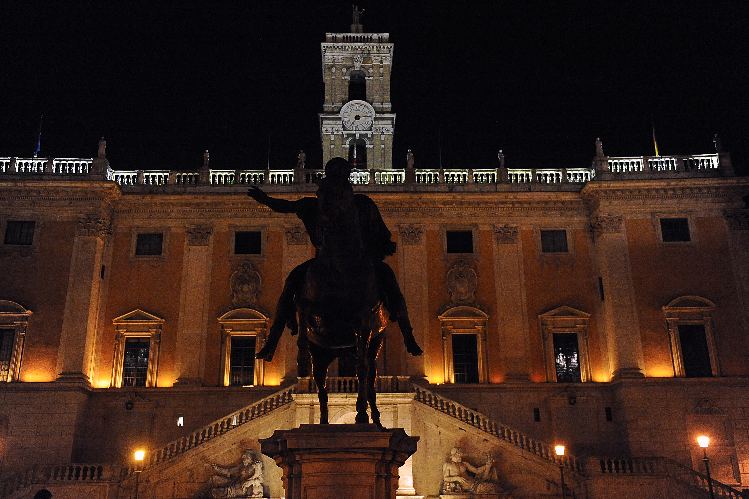 Mafie: Roma approva primo regolamento beni confiscati