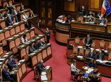 Parlamentari a contratto o estratti?