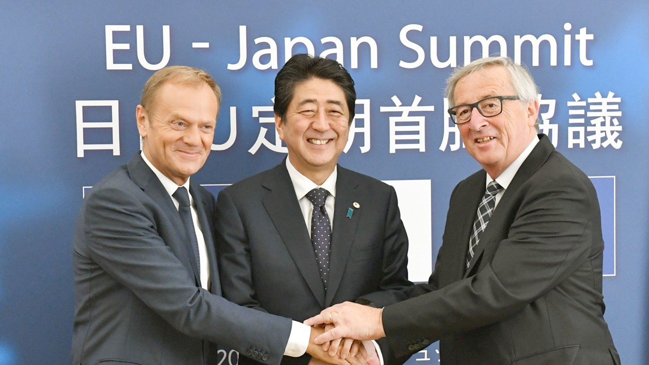 Ue-Giappone, firmato accordo di libero scambio