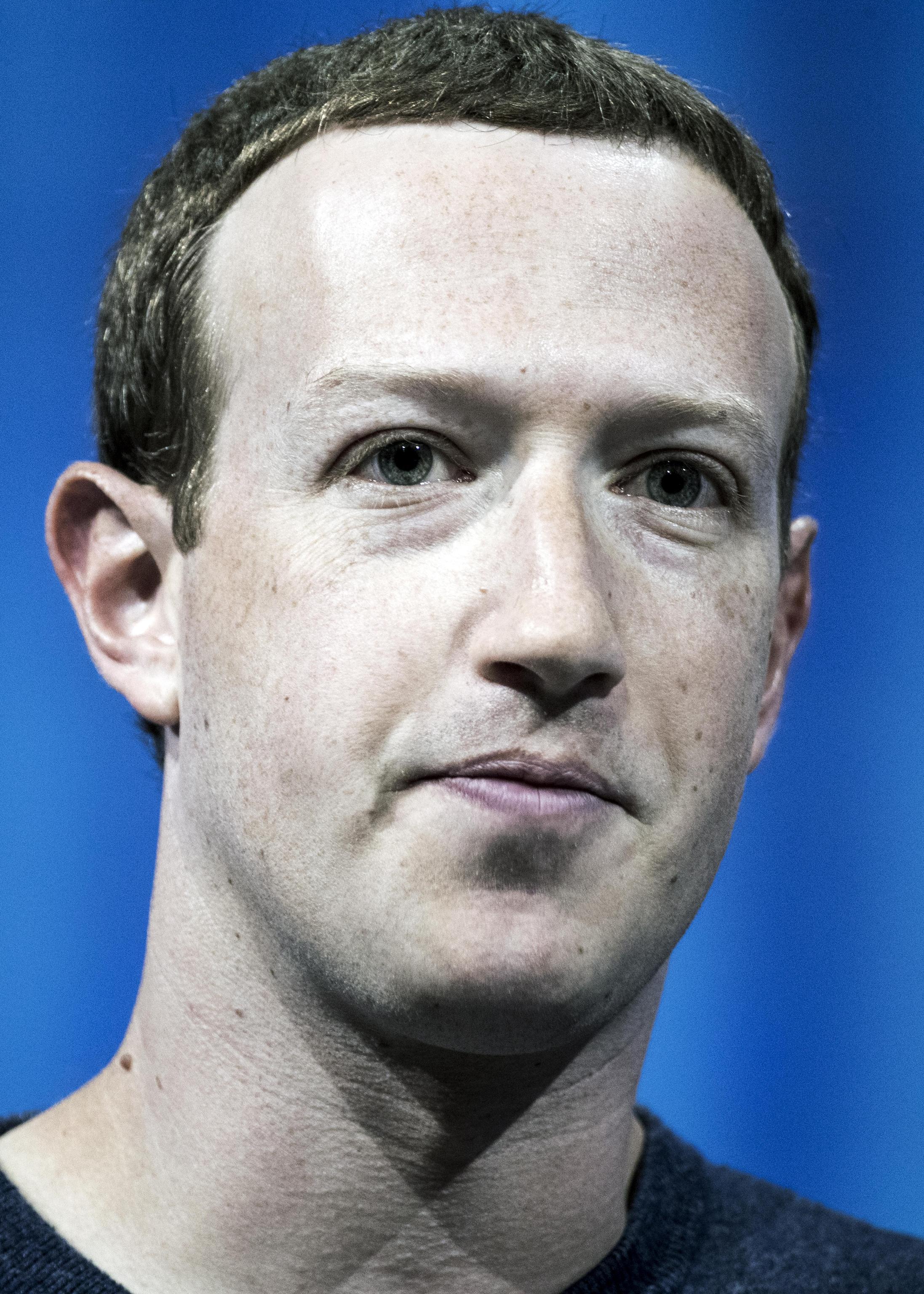 Zuckerberg se ne frega del negazionismo sull’olocausto