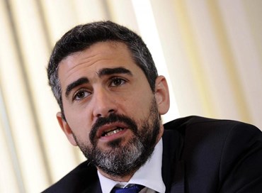 Fraccaro: no al doppio passaporto ai sudtirolesi
