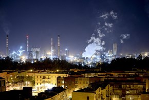 Ilva: la lunga notte di Taranto