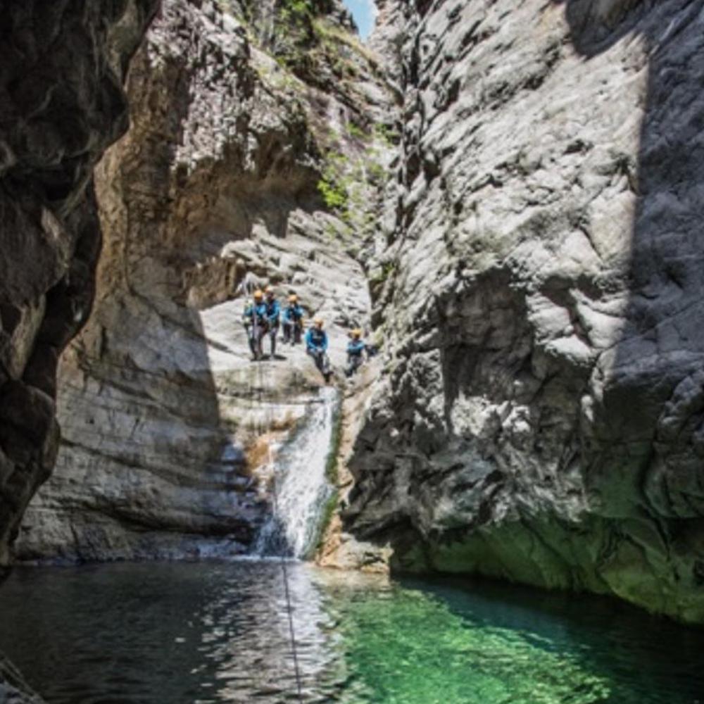 Corsica, onda anomala nel canyon: 5 morti