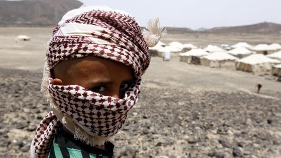 Yemen, raid saudita colpisce uno scuolabus: strage di bambini