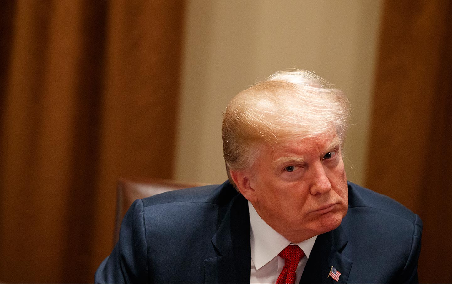 Donald Trump cerca “l’anonimo” del “Nyt”