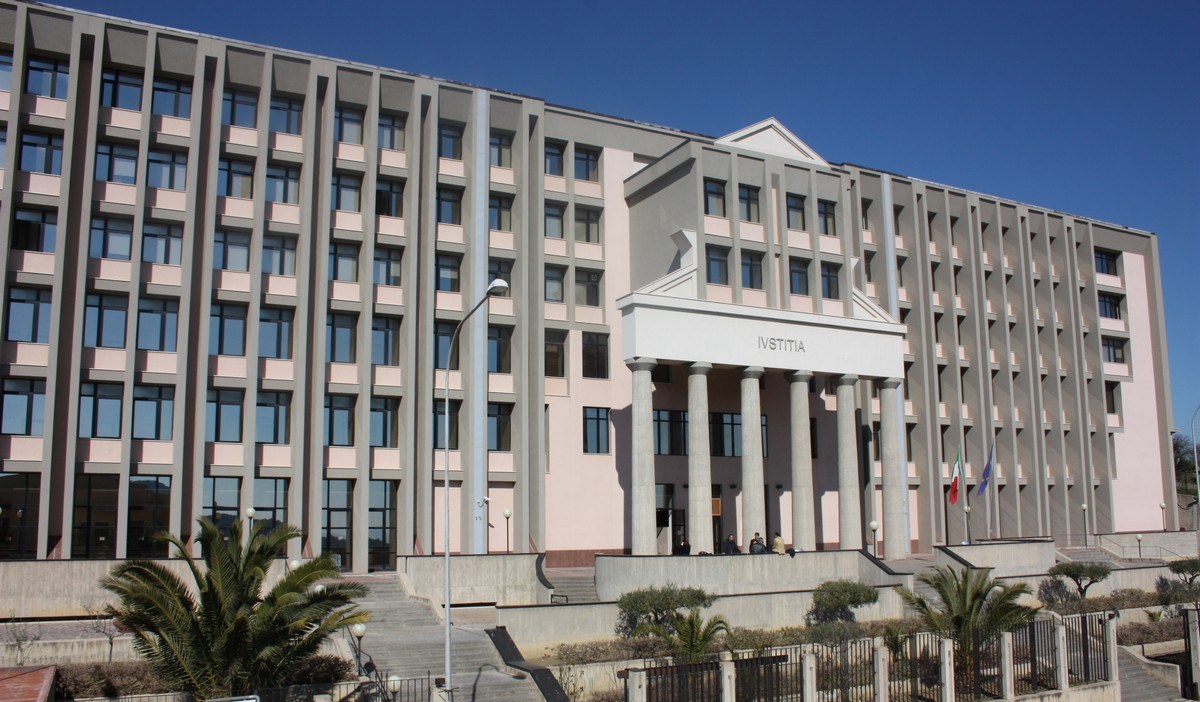 Ispettori ad Agrigento: causa o effetto?