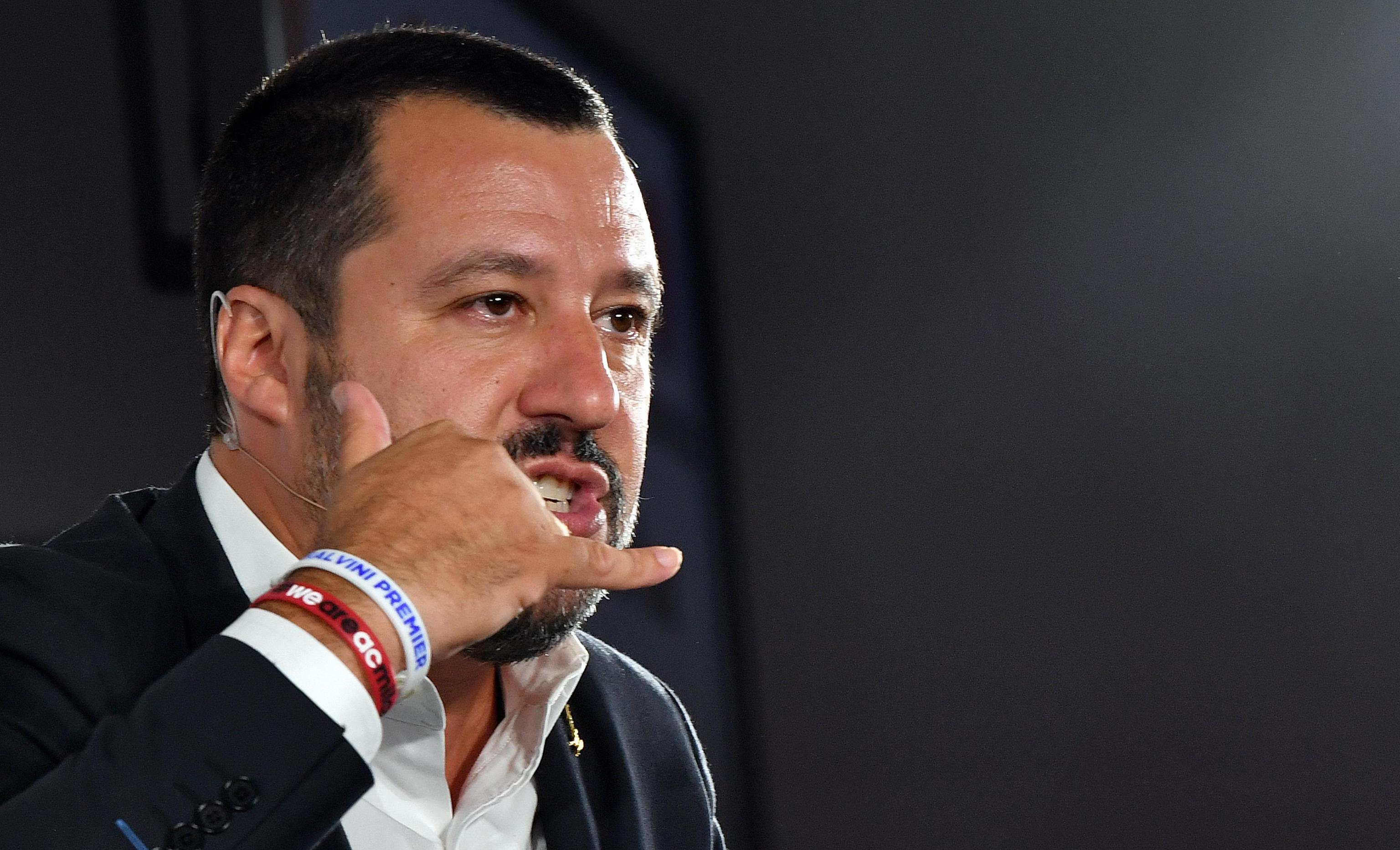 Ubi maior, Salvini cessat
