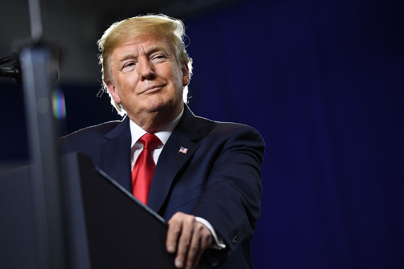 Trump stringe, niente green card a chi prende aiuti 