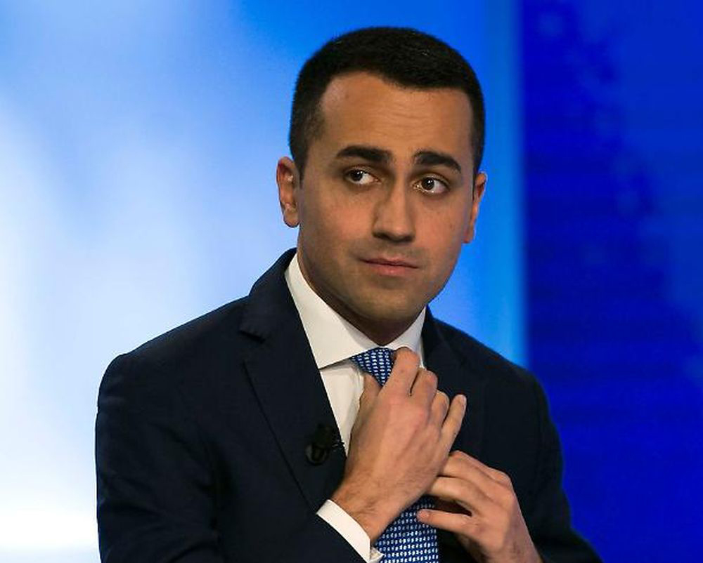 Di Maio: “Tagli ai costi politica e all’editoria”