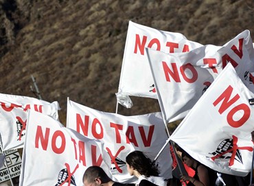 No Tav, trent’anni di carcere per gli scontri in Valsusa