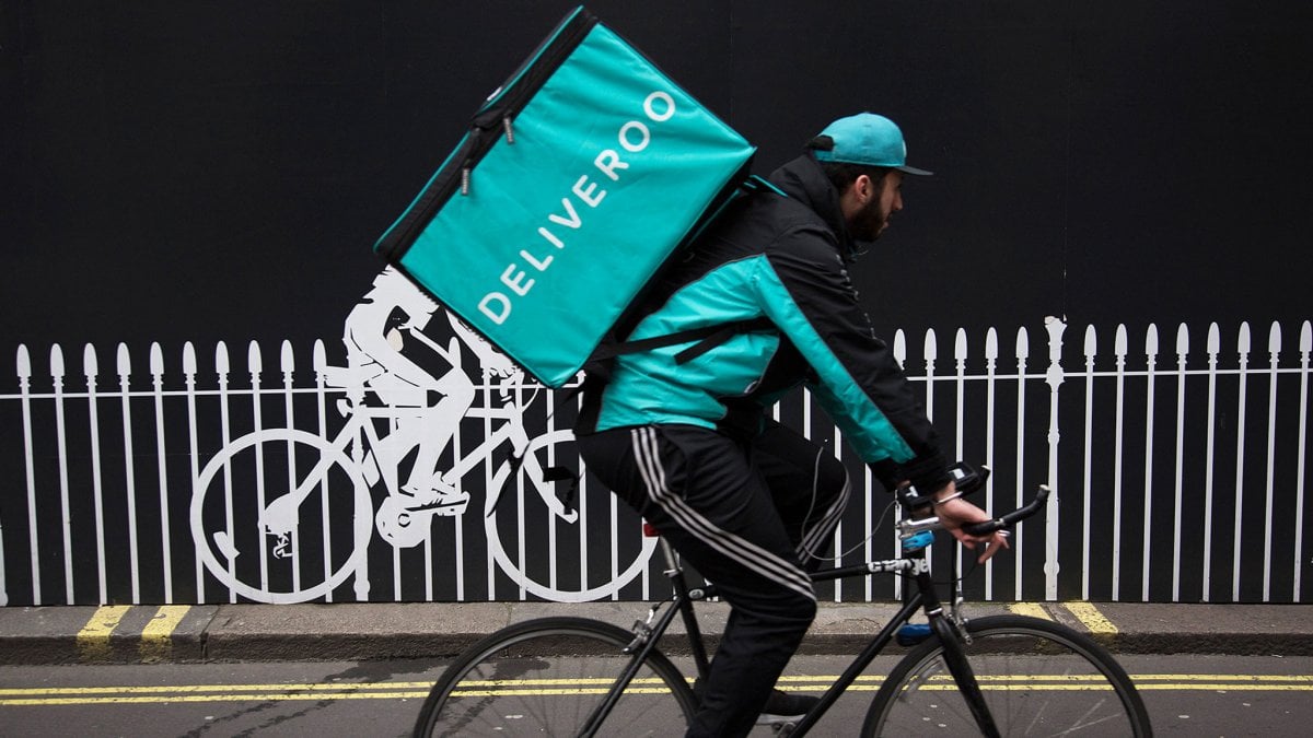 I fattorini del food delivery sono lavoratori autonomi e si comportano come tali