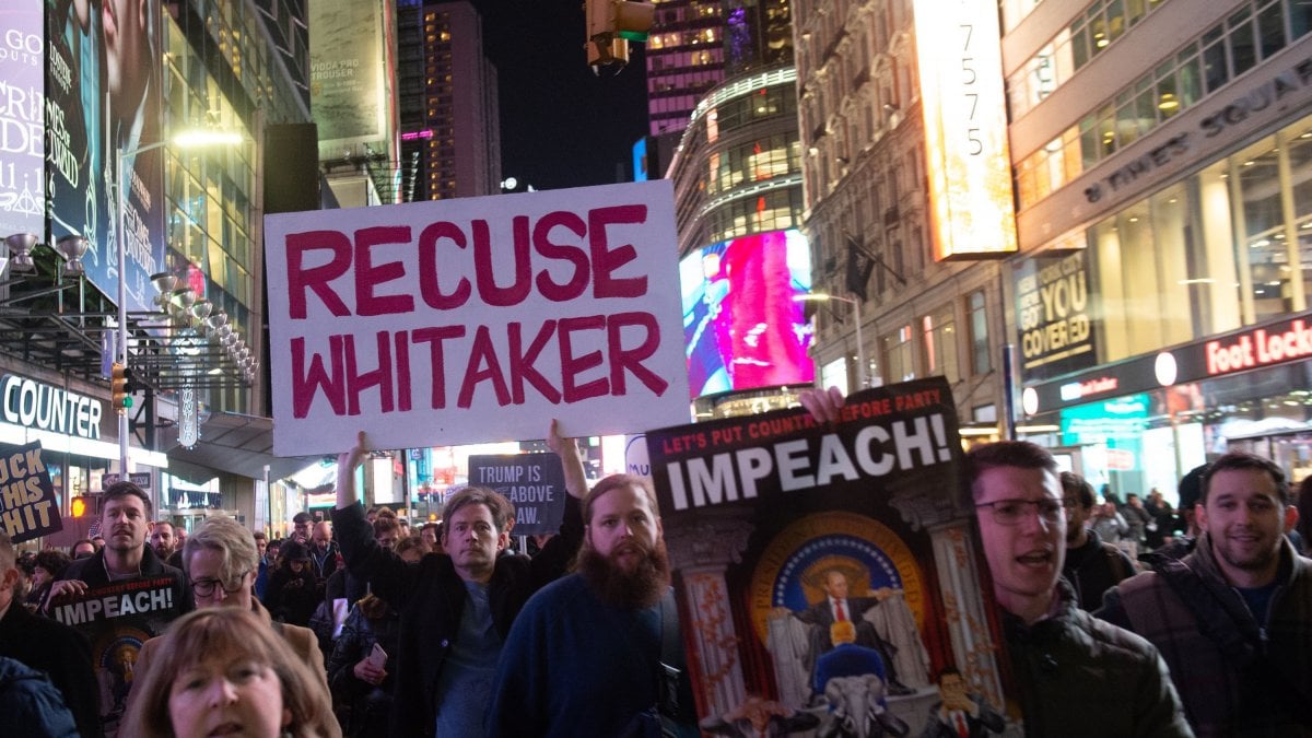 Russiagate, in Usa a migliaia in piazza difendono Mueller