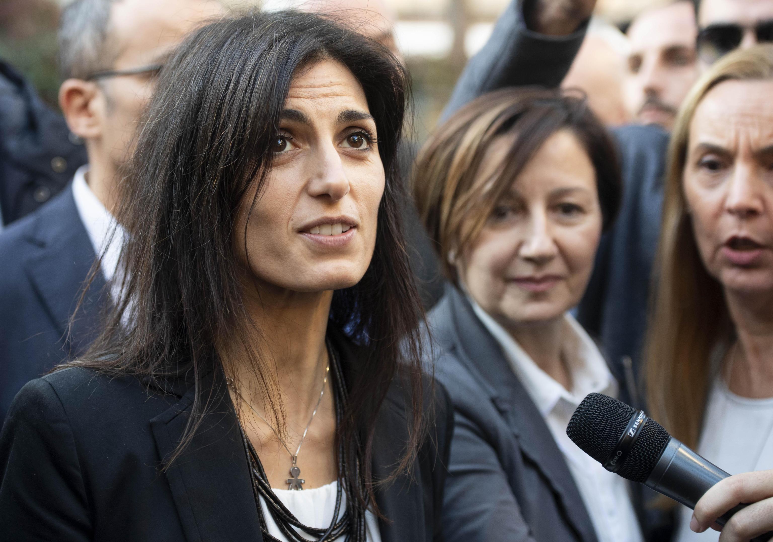 Alla Raggi scampata all’abuso dell’abuso d’ufficio