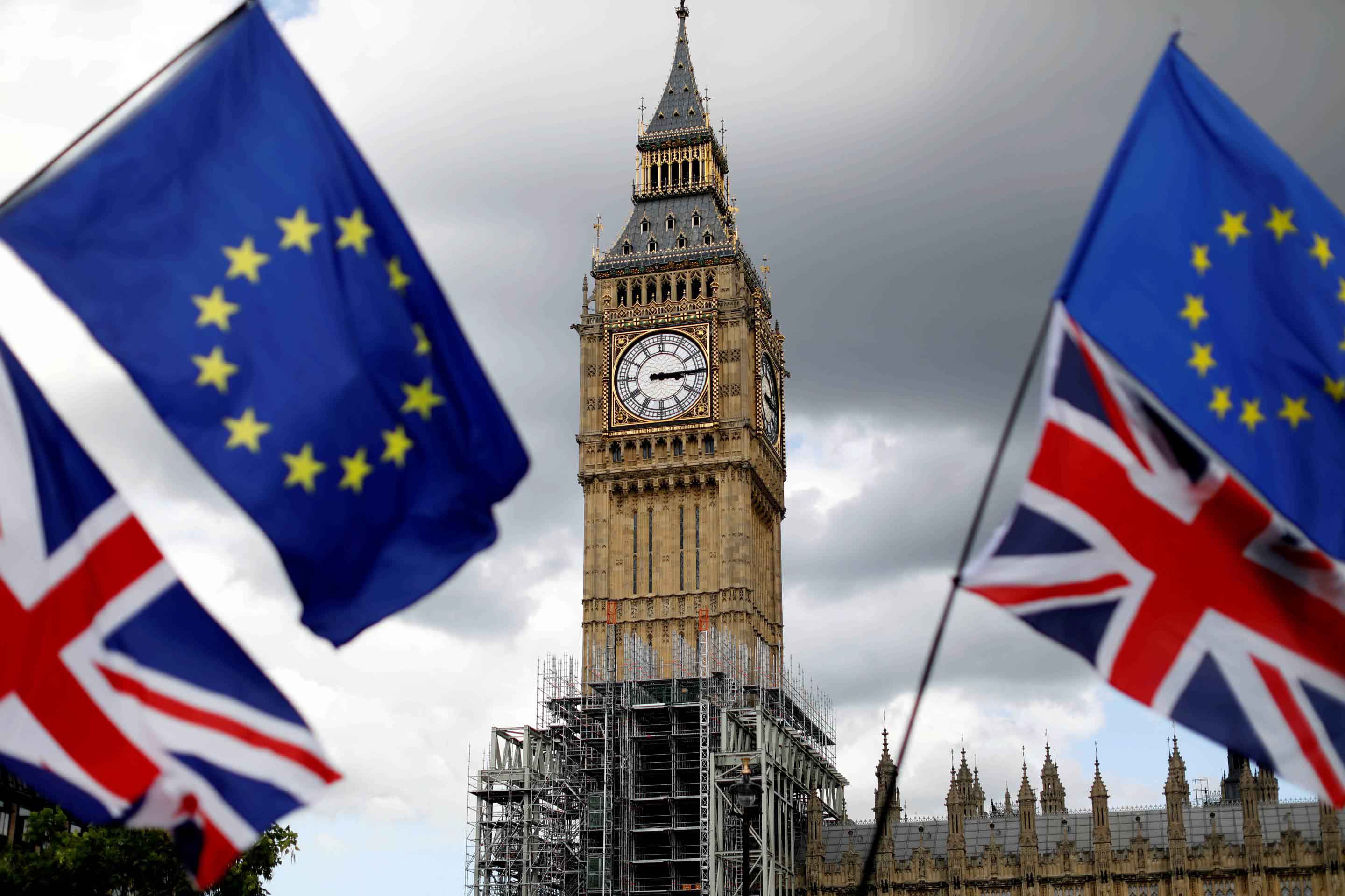 Londra chiama: Uk più povero con la Brexit 