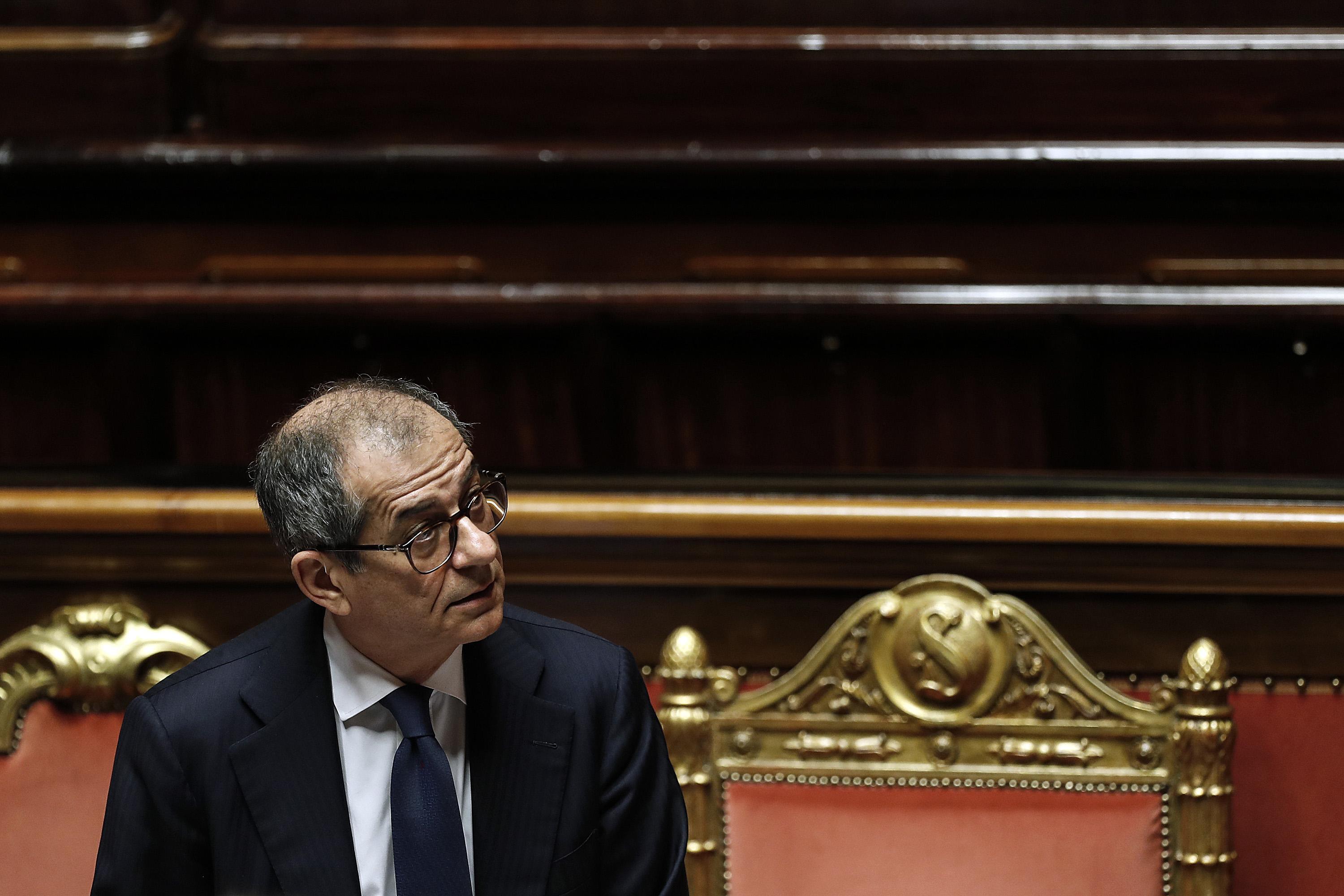 Ora si manovra per falsificare la manovra