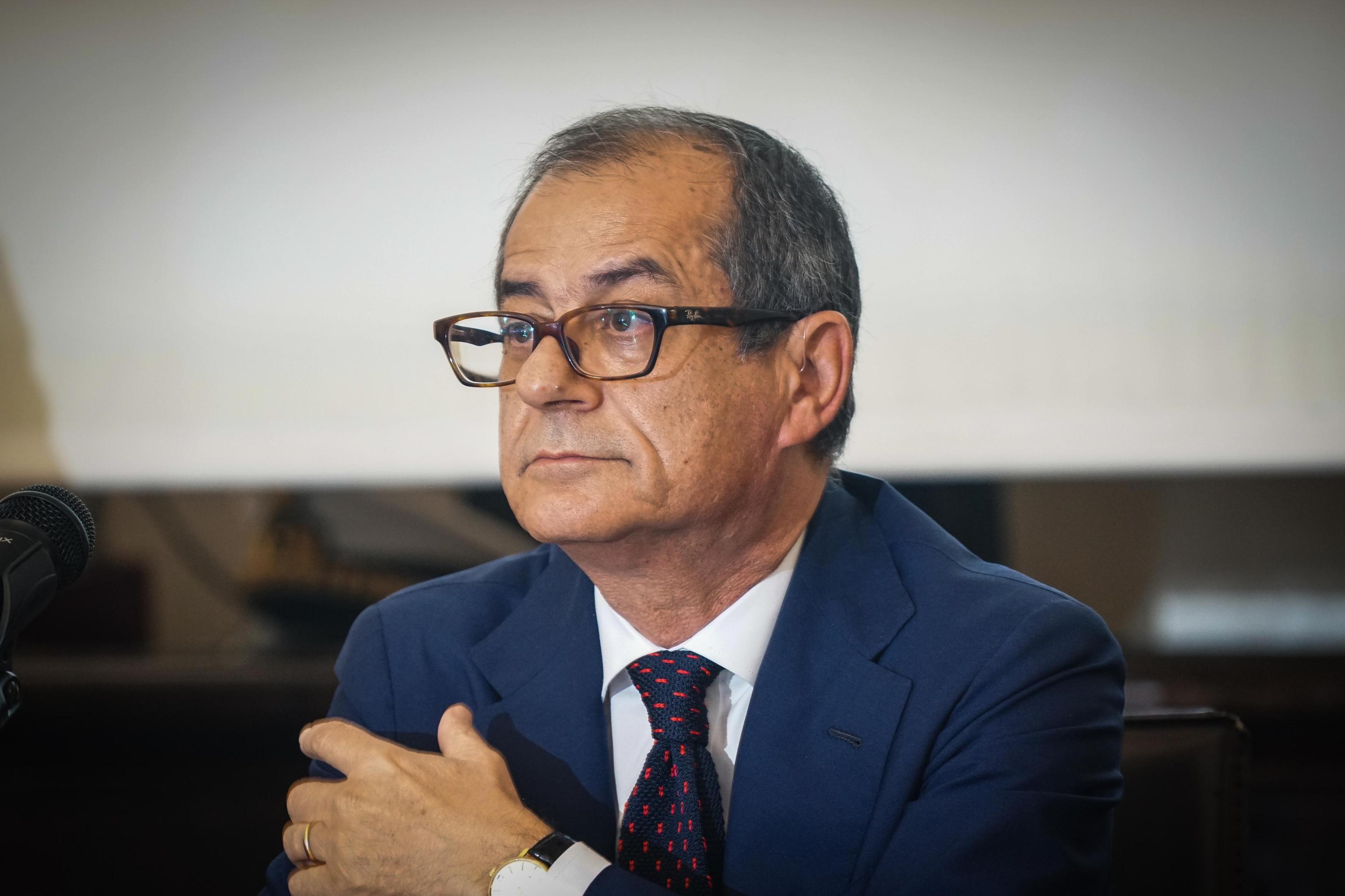 Il ministro Tria medita un’uscita di scena onorevole