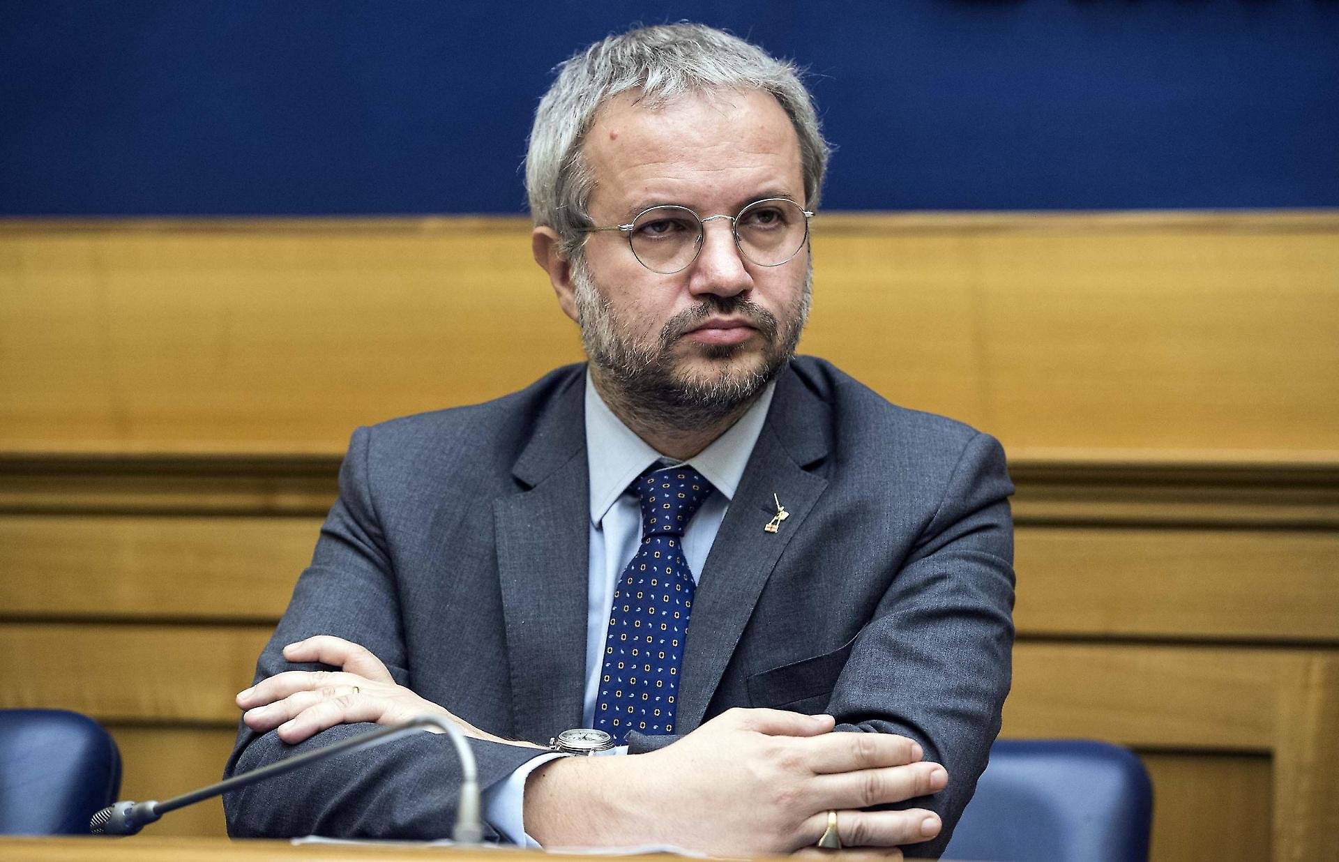 Taglio stipendi parlamentari, Borghi dice no