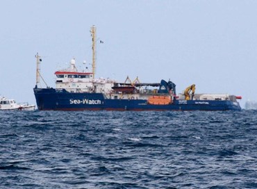 Sea-Watch 3, Salvini: “Sì sbarco, poi in Germania o in Olanda”