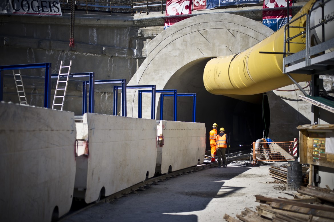 Tav, Toninelli: “Analisi consegnata a Di Maio e Salvini”