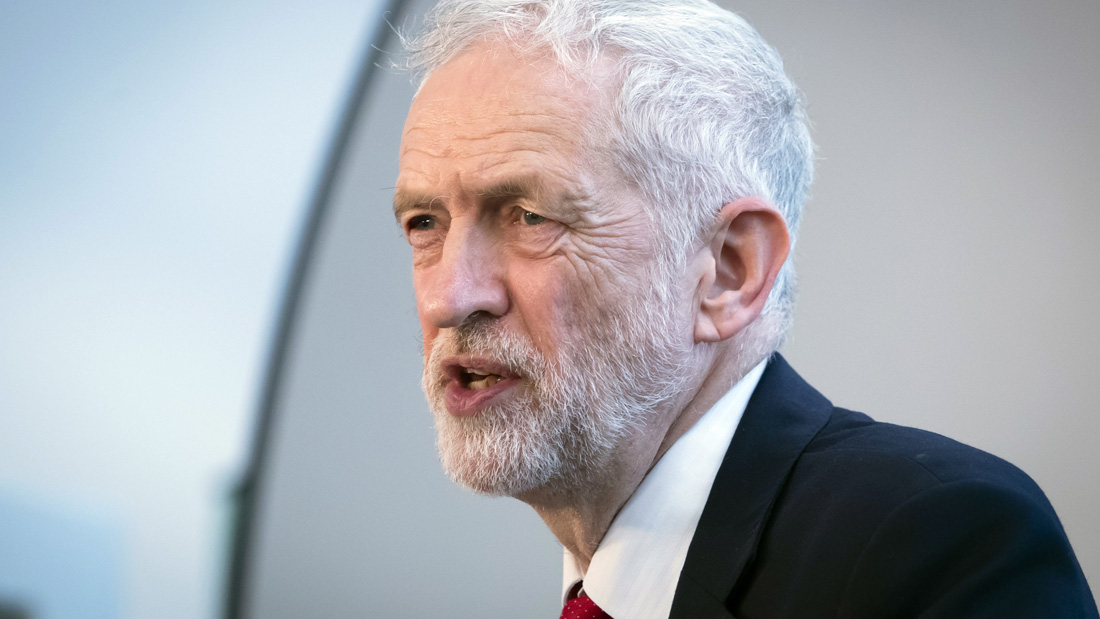 Brexit, Corbyn a Bruxelles: “May ostaggio del suo partito”