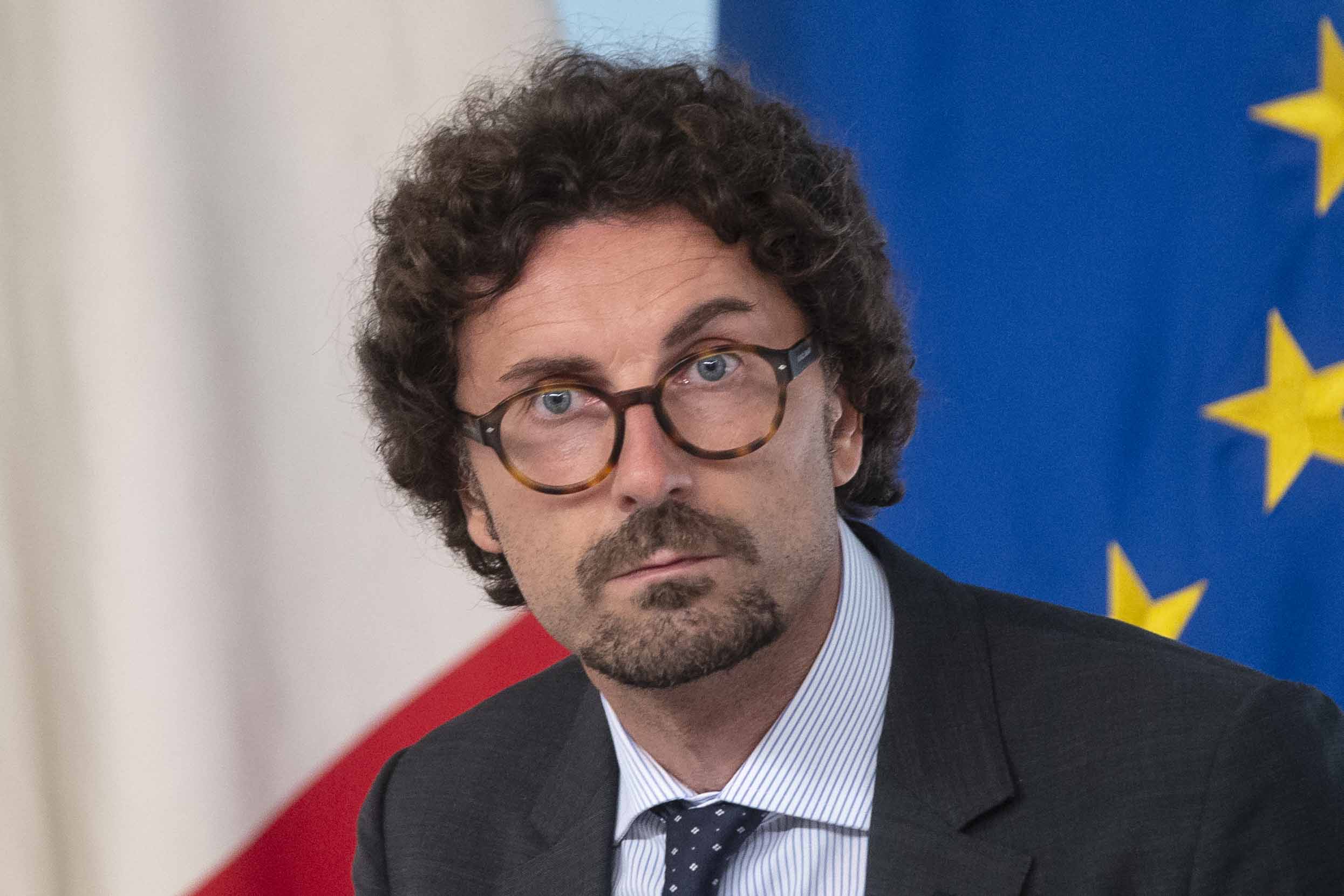 La battaglia tra Autostrade e governo verso la Consulta