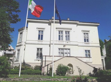 L’Ambasciata italiana ad Oslo e il contrasto all’inquinamento da plastiche