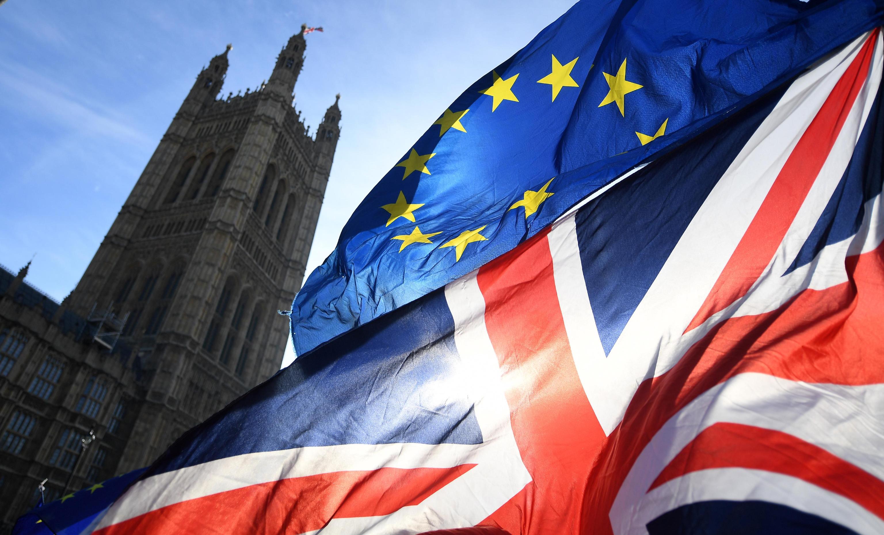 Brexit, 700mila firme per la revoca