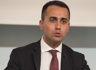 Di Maio: “Sostituzione di Tria è una leggenda”