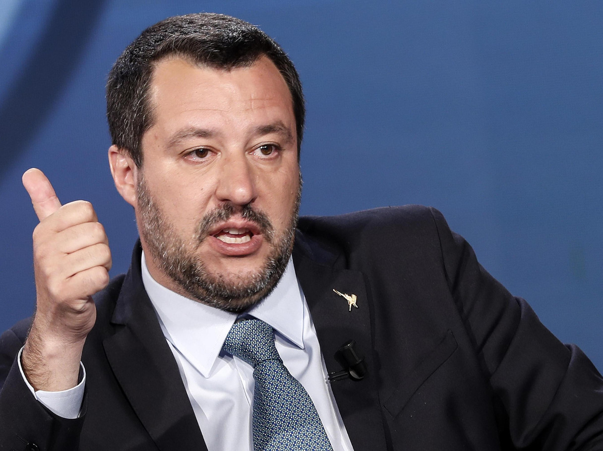 Def, Salvini: “Per la Flat tax non ci sarà aumento Iva”