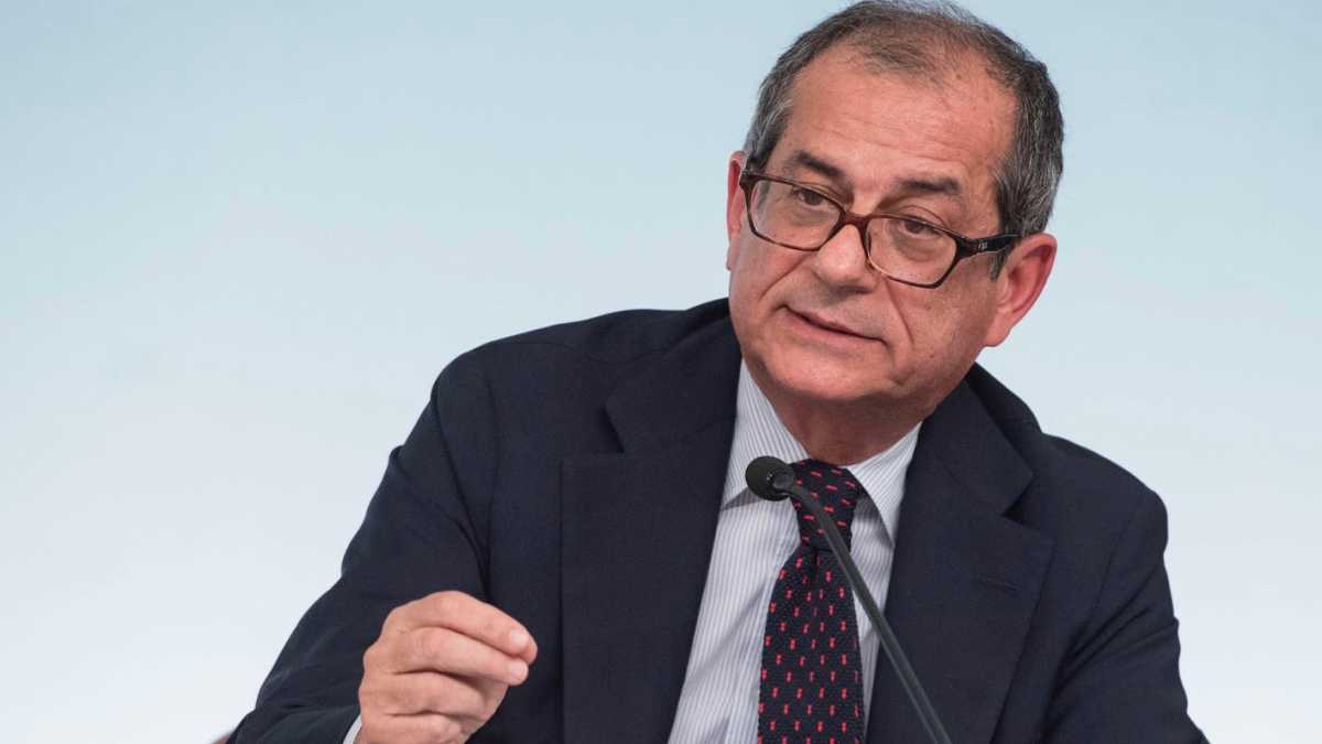 Tria: “Nei primi mesi dell’anno graduale ripresa economia”