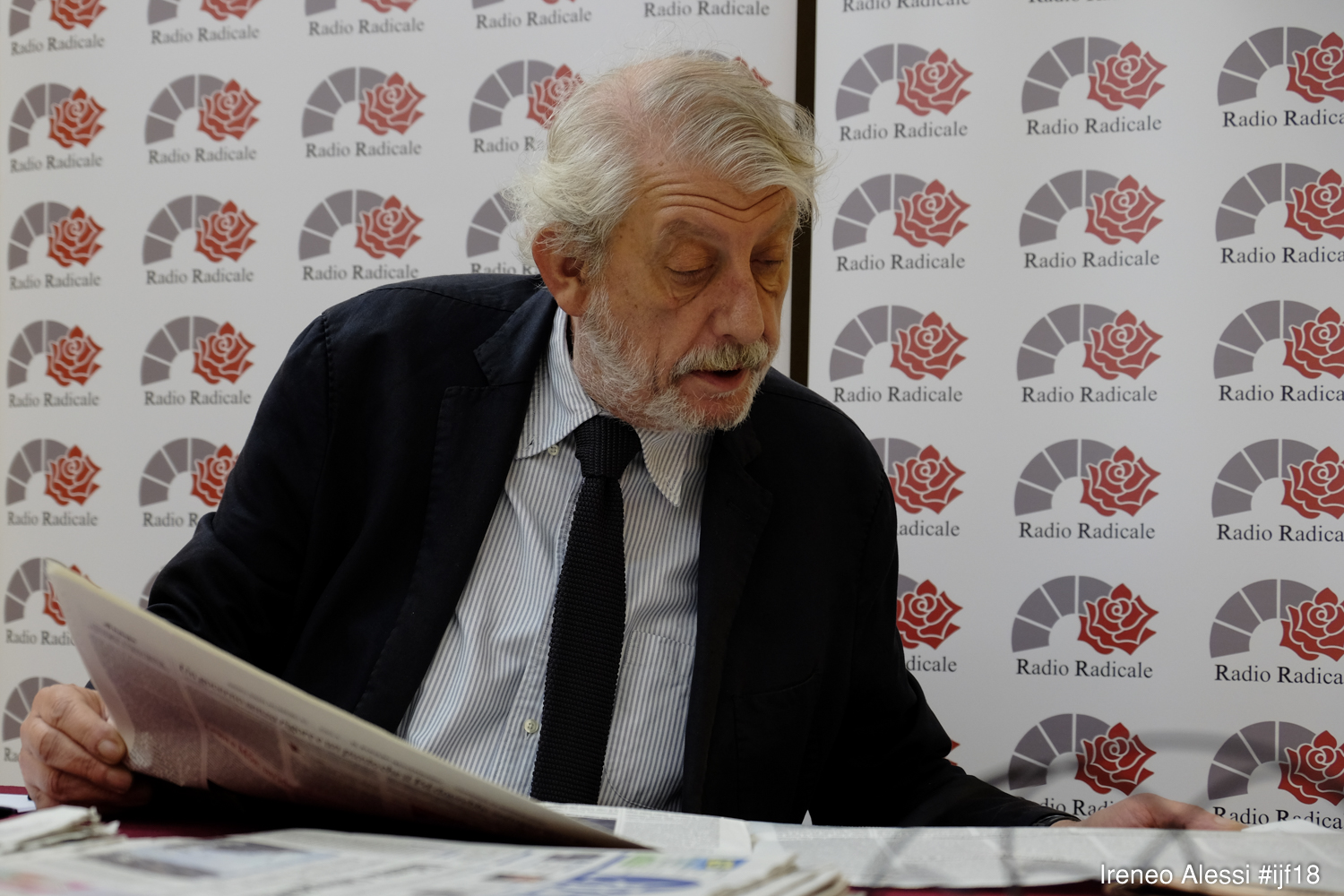 Muore Massimo Bordin e chiude Radio Radicale