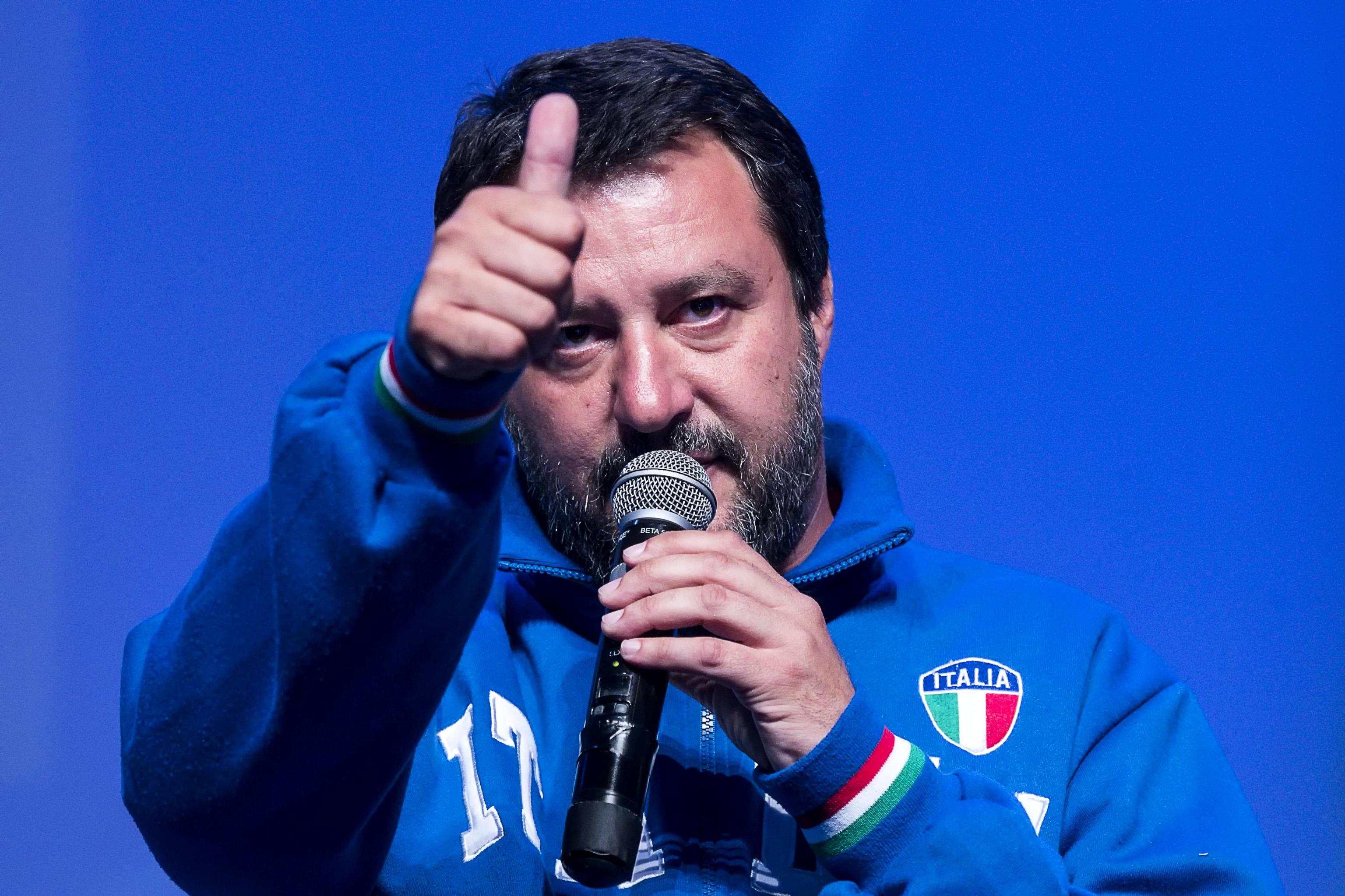 Per Salvini tanti nemici, molti guai