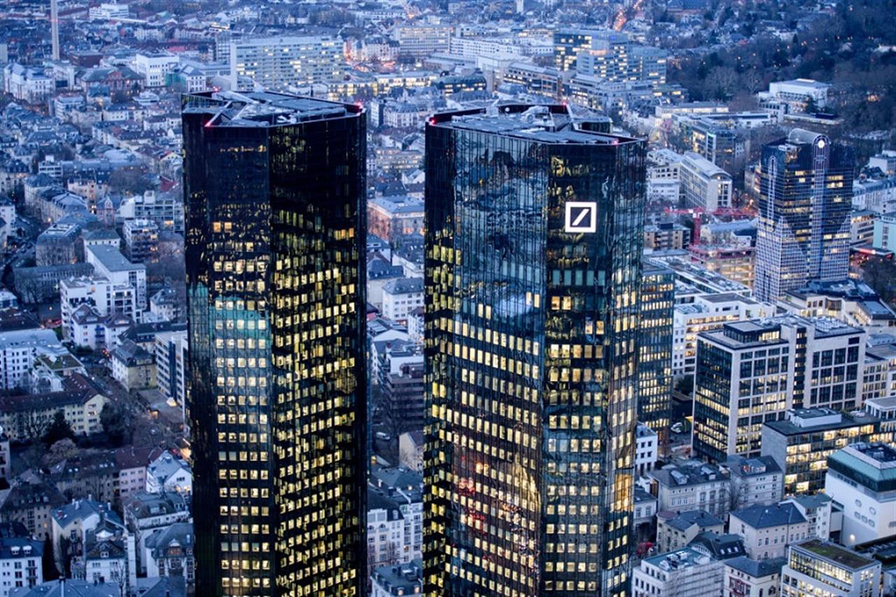 Deutsche Bank: con la crisi aumentano i suoi manager milionari