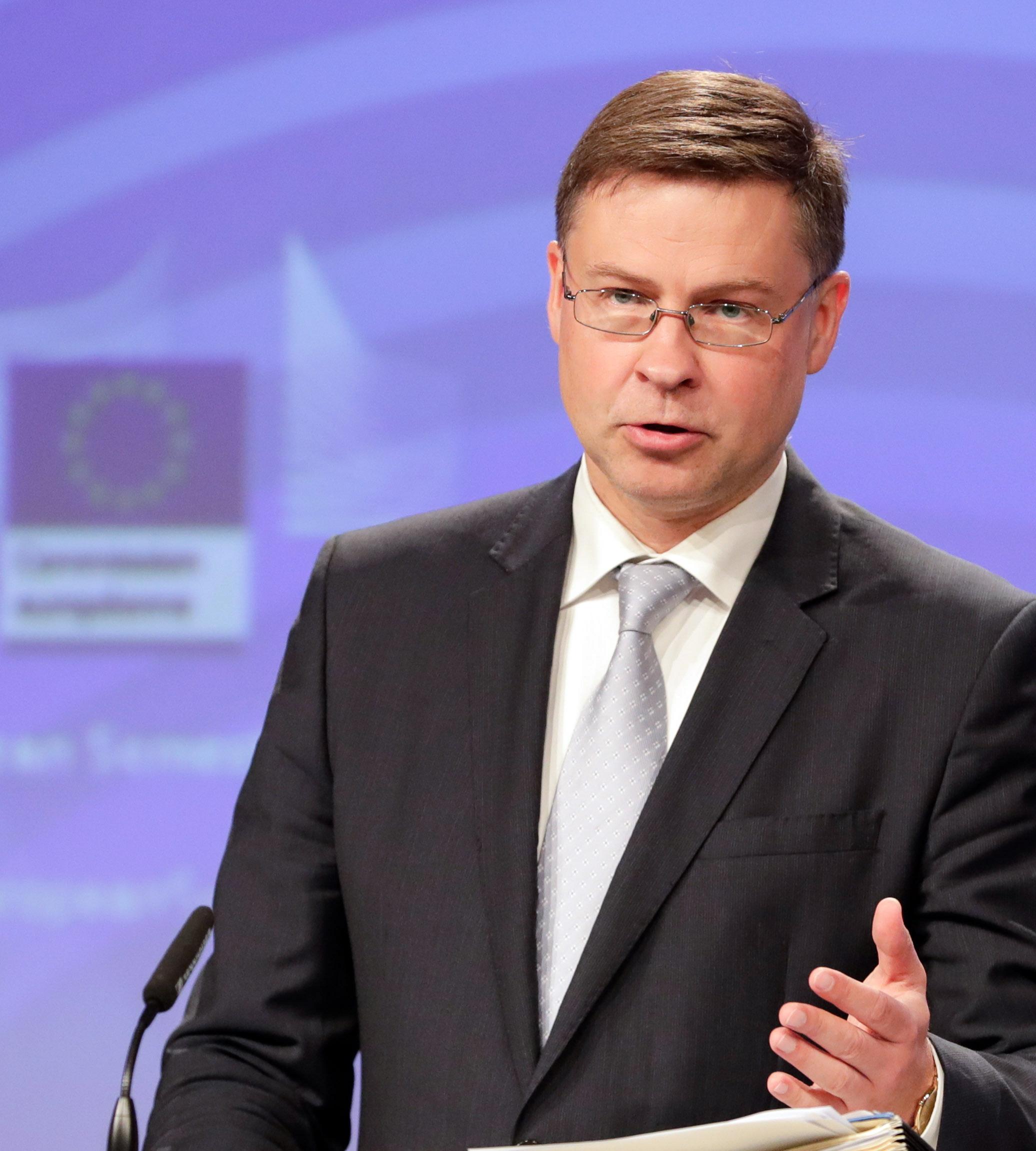 Dombrovskis: “Serve correzione conti italiani, Flat tax può fare danni”