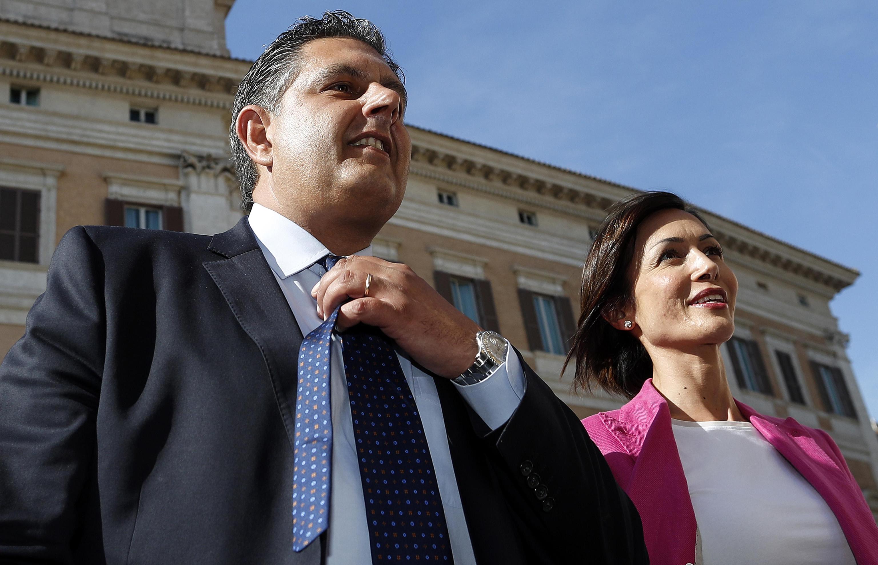 La strada stretta dei diarchi di Forza Italia