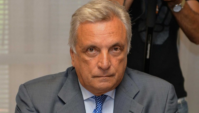 Arturo Diaconale conduce “Stampa e Regime”