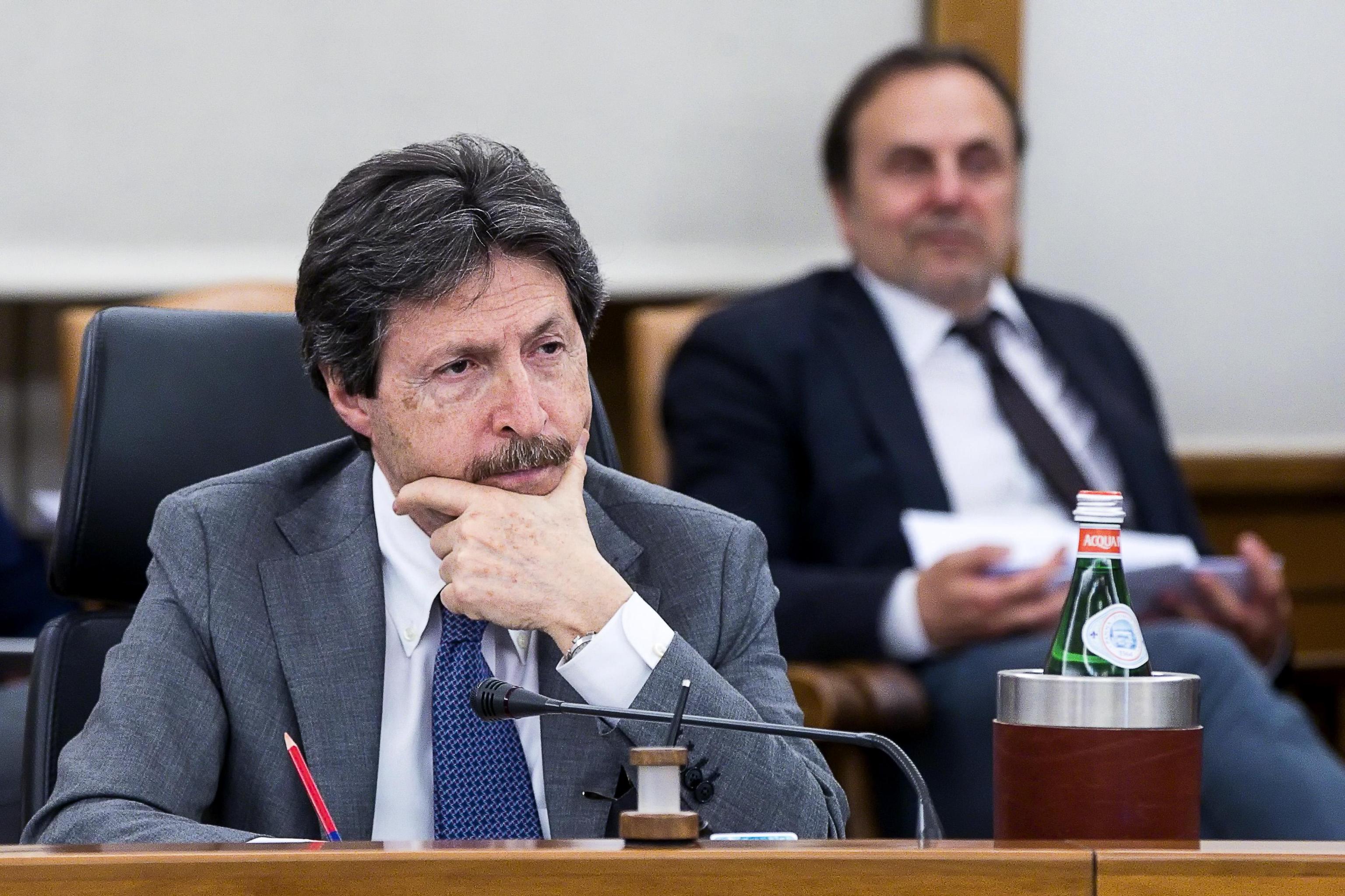 Caos procure, Intercettazioni “inguaiano” Pg Cassazione Fuzio